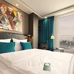 Motel One Frankfurt-Roemer