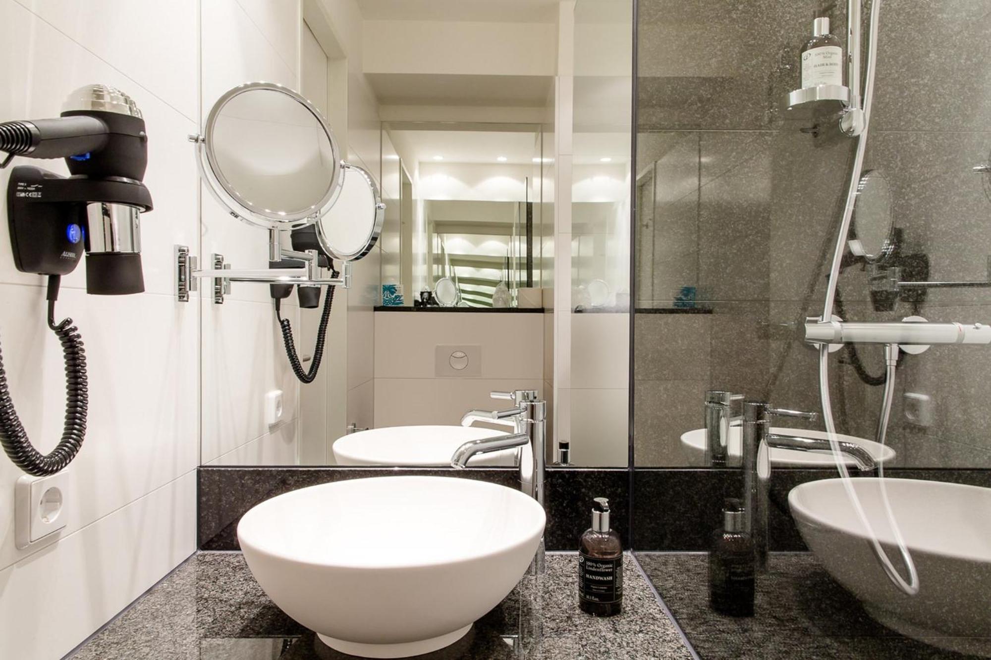 Hotel One Frankfurt-roemer